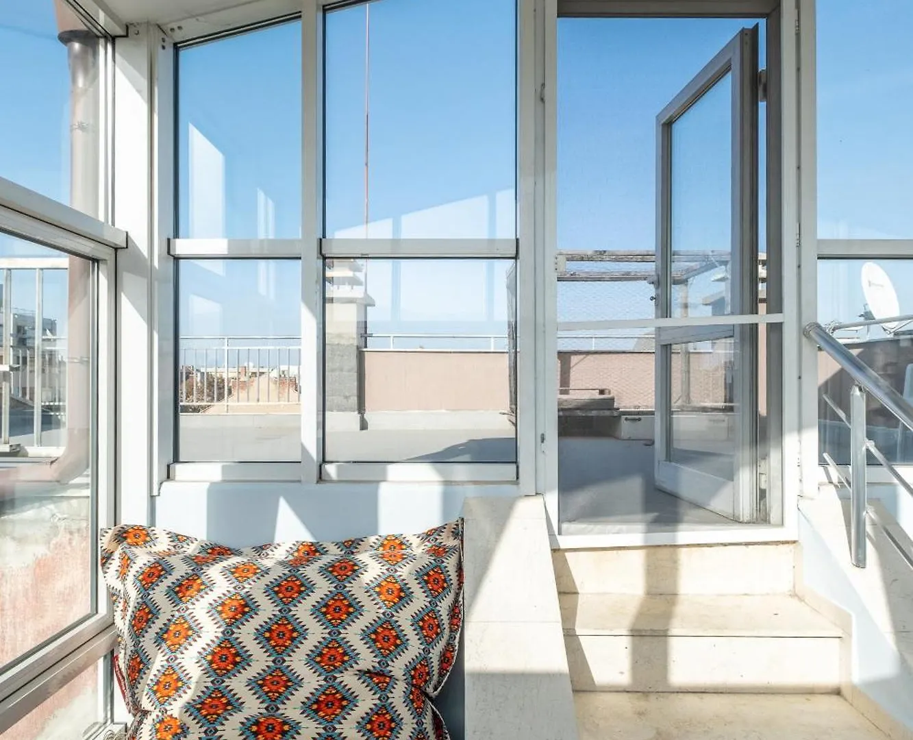 Apartment Marvellous Apt / Roof Top Terrace / 2Bdr / 2Bth Sofia Bulgaria