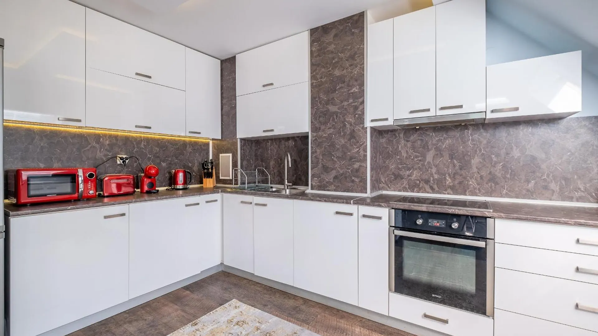 Marvellous Apt / Roof Top Terrace / 2Bdr / 2Bth Sofia Apartment