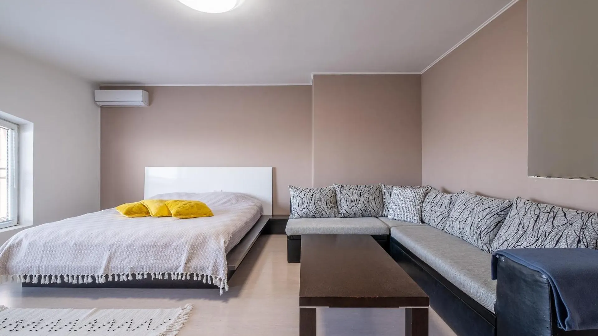 Apartment Marvellous Apt / Roof Top Terrace / 2Bdr / 2Bth Sofia